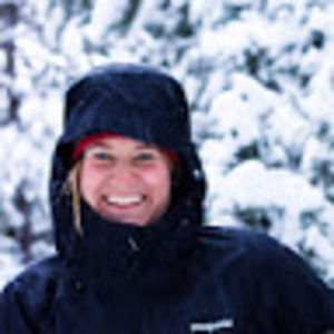 Meet your Posher, Elise